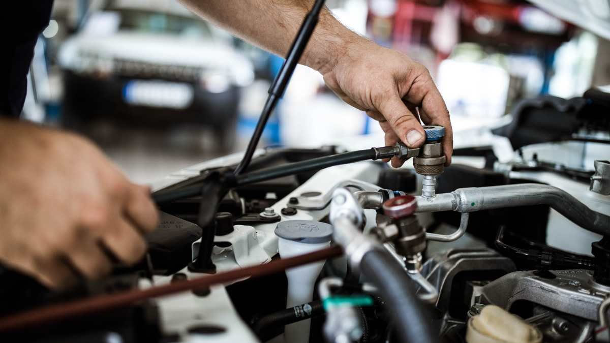 How Does A Car’s A/c Compressor Control The Level Of Cold?