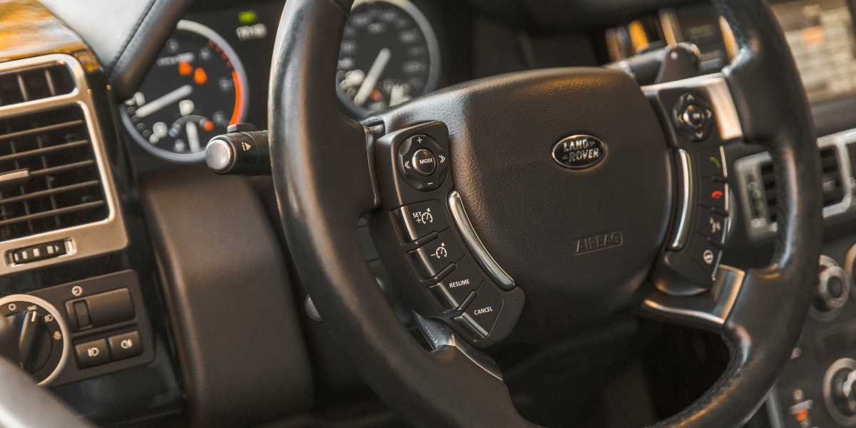 How Much is Range Rover Service Cost?