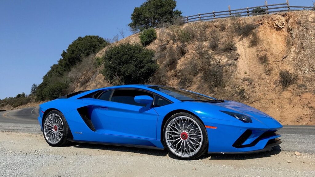 أكثر الأعطال شيوعاً في سيارات Lamborghini وكيفية إصلاحها في مركز صيانة سيارات Lamborghini