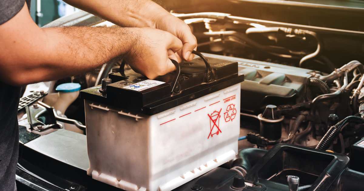 Common Car Battery Problems Faced by Drivers in Ajman
