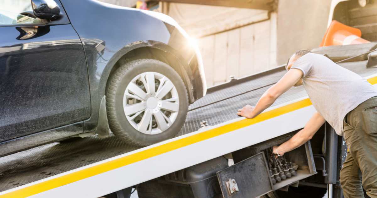 The Difference Between Car Recovery and Towing in Ajman